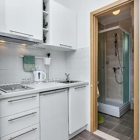 Franzeta Appartement *