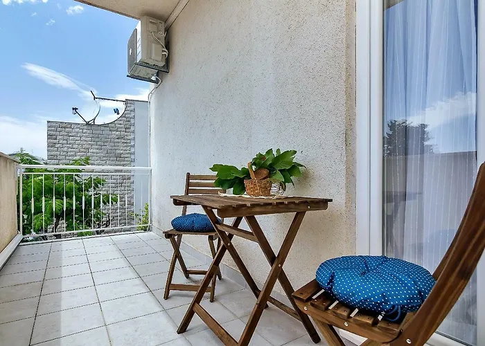 Franzeta Appartement *