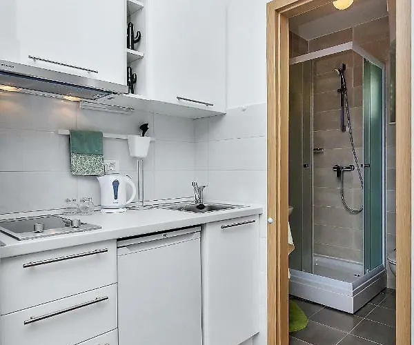 Franzeta Appartement *