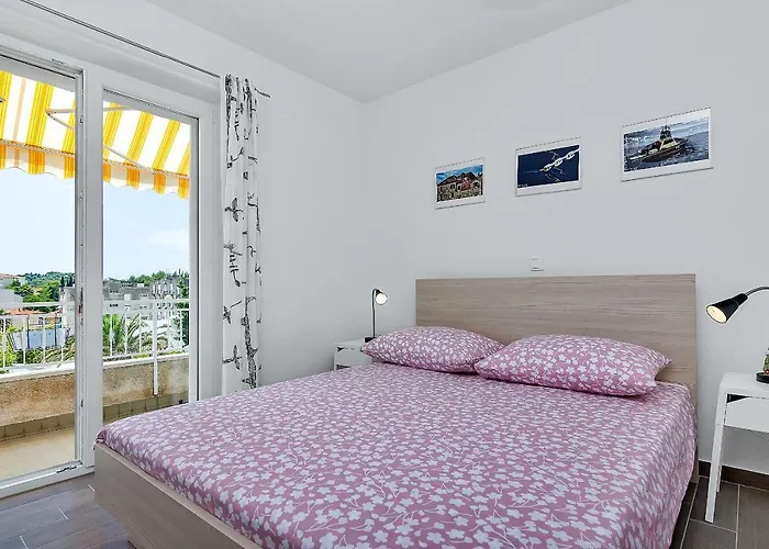 Franzeta Apartament *